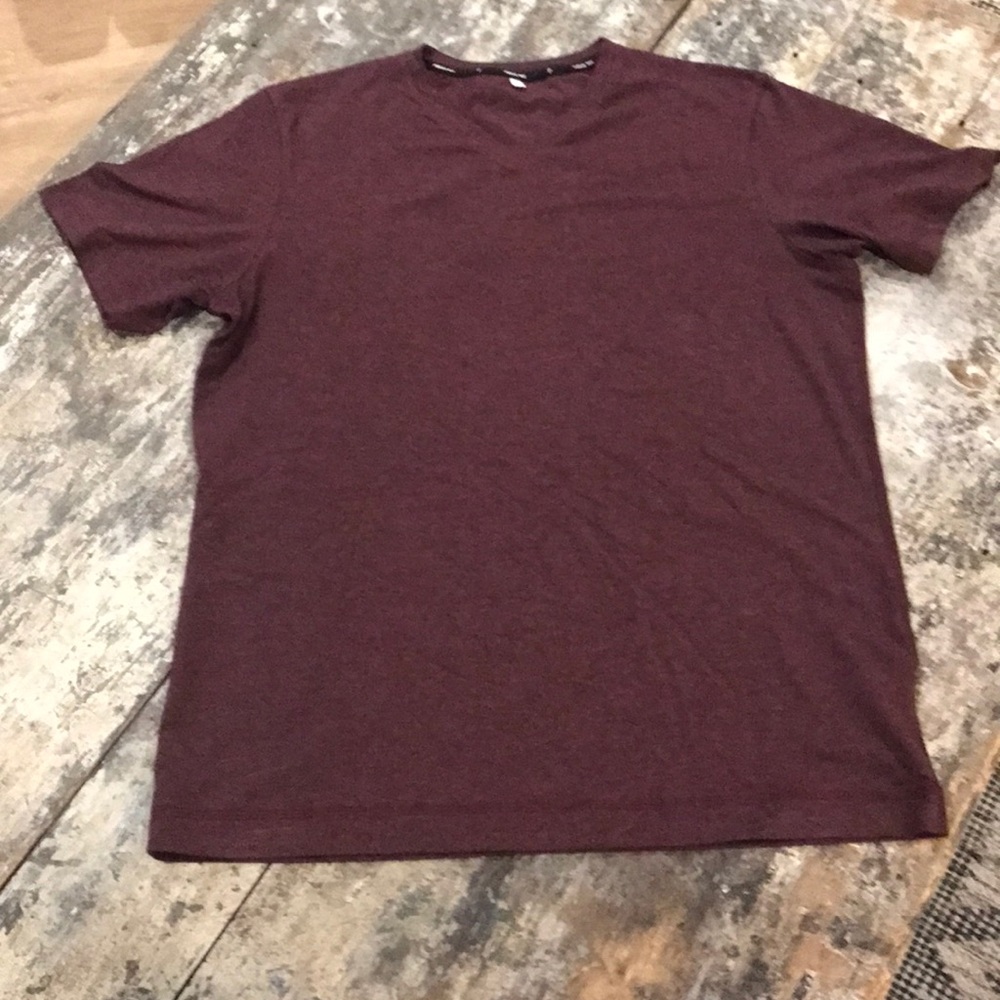 Public Rec large v-neck shirt